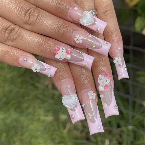 cute nails hello kitty